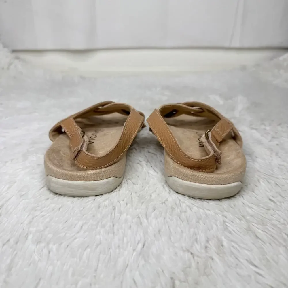 VIONIC / Eira tan brown cheetah printed strappy comfort sandals / 8 WIDE
